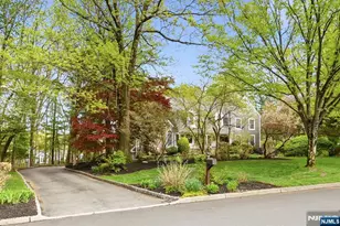 7 Trotters Ln, Mahwah, NJ 07430 - Photo 4