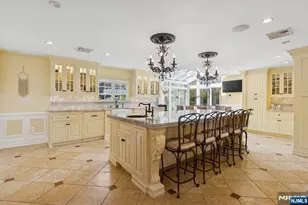 912 Cherokee Ln, Franklin Lakes, NJ 07417 - Photo 18