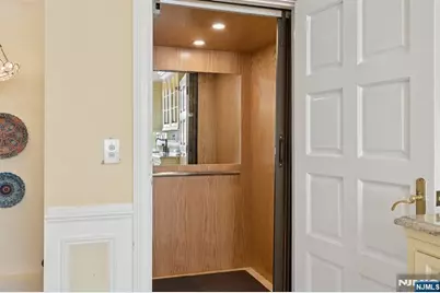 912 Cherokee Lane, Franklin Lakes, NJ 07417 - Photo 24