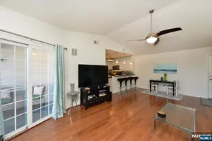 20 Parkside Ct, Wayne, NJ 07470 - Photo 4