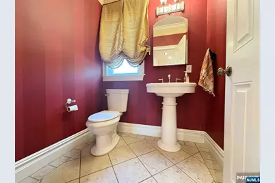 38 Walthery Avenue, Ridgewood, NJ 07450 - Photo 12
