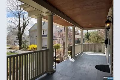 38 Walthery Avenue, Ridgewood, NJ 07450 - Photo 4