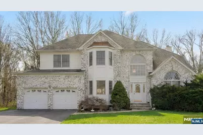 6 Breanne Court, East Hanover Township, NJ 07936 - Photo 1