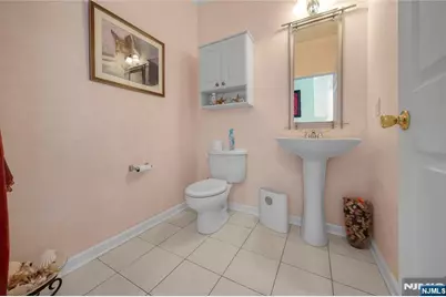 6 Breanne Court, East Hanover Township, NJ 07936 - Photo 14