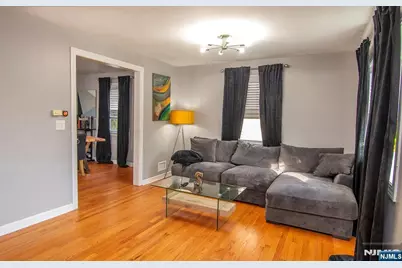 75 17th Avenue, Elmwood Park, NJ 07407 - Photo 26
