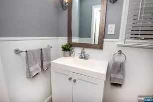 75 17th Ave, Elmwood Park, NJ 07407 - Photo 6