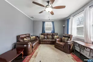 537 Rogers Dr, Roxbury Township, NJ 07850 - Photo 4