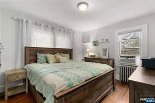 38 Hinsdale Pl, Newark, NJ 07104 - Photo 16