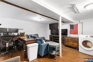 38 Hinsdale Pl, Newark, NJ 07104 - Photo 12