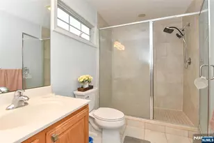 1 Lincoln Pl, Moonachie, NJ 07074 - Photo 16