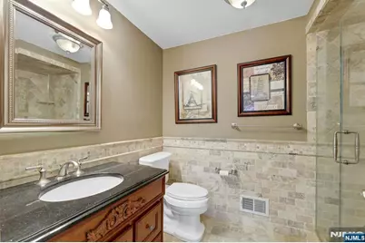 56 Longfellow Lane, Mahwah, NJ 07430 - Photo 22