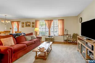 22-1 Tamaron Dr, Waldwick, NJ 07463 - Photo 8