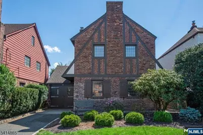 31 Windsor Road, Clifton, NJ 07012 - Photo 2