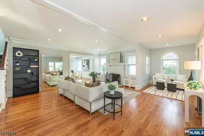 20 Columbus Avenue, Montclair, NJ 07042 - Photo 8
