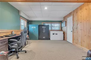 85 Larsen Rd, West Milford, NJ 07480 - Photo 14