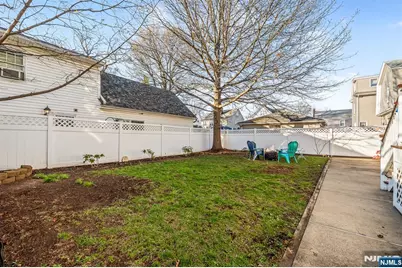 208 Mortimer Avenue, Rutherford, NJ 07070 - Photo 32