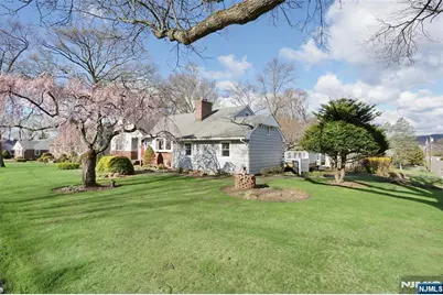 223 Linda Vista Avenue, North Haledon, NJ 07508 - Photo 6