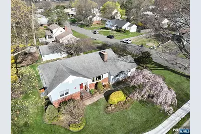 223 Linda Vista Avenue, North Haledon, NJ 07508 - Photo 4