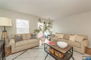 2141 Jordan Ct, Mahwah, NJ 07430 - Photo 4