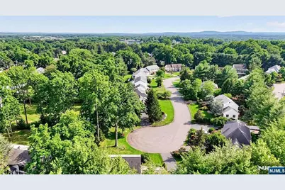 18 Stonewall Court, Mahwah, NJ 07430 - Photo 50