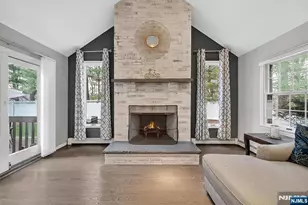 18 Stonewall Ct, Mahwah, NJ 07430 - Photo 18