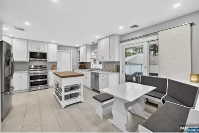 18 Stonewall Court, Mahwah, NJ 07430 - Photo 22