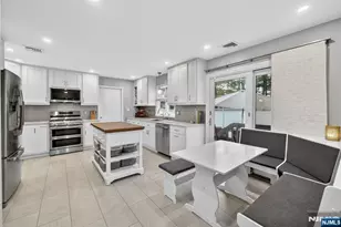 18 Stonewall Ct, Mahwah, NJ 07430 - Photo 22