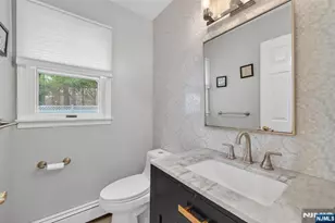 18 Stonewall Ct, Mahwah, NJ 07430 - Photo 28