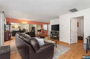 71 Parker Ave, Hawthorne, NJ 07506 - Photo 22