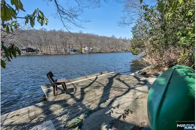 27 Middle Road, Bloomingdale, NJ 07420 - Photo 1