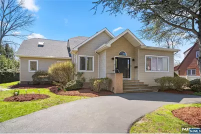 19 Central Avenue, Demarest, NJ 07627 - Photo 4