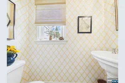 808 Parsons Road, Ridgewood, NJ 07450 - Photo 16