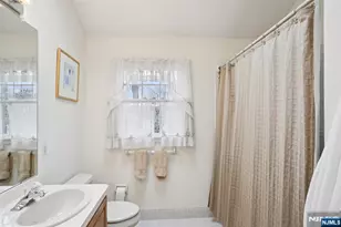 1 Jenny Ln, Wayne, NJ 07470 - Photo 24