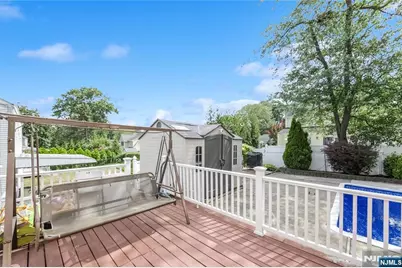 255 Jefferson Avenue, River Edge, NJ 07661 - Photo 28