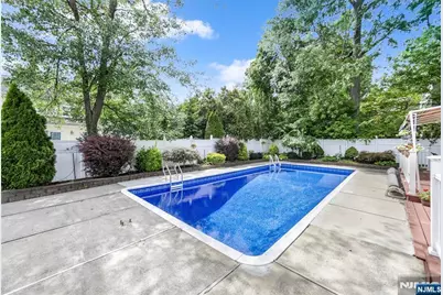 255 Jefferson Avenue, River Edge, NJ 07661 - Photo 34
