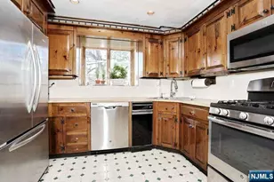 535 Cleveland Ave, River Vale Township, NJ 07675 - Photo 4