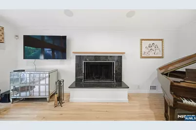 62 Venus Drive, Closter, NJ 07624 - Photo 8