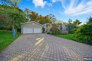 62 Venus Dr, Closter, NJ 07624 - Photo 2