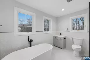 188 Edwards Rd, Parsippany, NJ 07054 - Photo 32