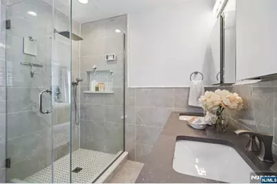 249 Ottawa Avenue, Hasbrouck Heights, NJ 07604 - Photo 16