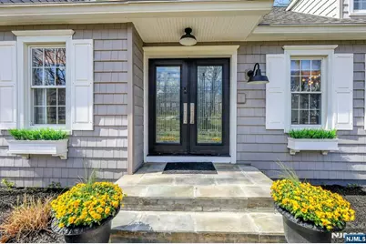105 Apple Ridge Road, Woodcliff Lake, NJ 07677 - Photo 4