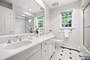 694 Blauvelt Dr, Oradell, NJ 07649 - Photo 30