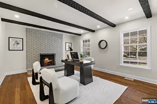10 Robert Ct, Verona, NJ 07044 - Photo 8