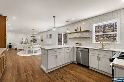 10 Robert Court, Verona, NJ 07044 - Photo 6