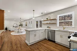 10 Robert Ct, Verona, NJ 07044 - Photo 6