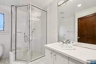 971 Garrison Ave, Teaneck Township, NJ 07666 - Photo 22