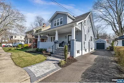 95 McKinley Avenue, Hawthorne, NJ 07506 - Photo 2