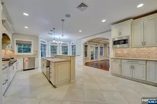 180 Chestnut St, Demarest, NJ 07627 - Photo 16