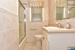 8 Royal Ave, Hawthorne, NJ 07506 - Photo 16