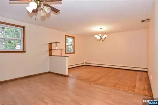8 Royal Ave, Hawthorne, NJ 07506 - Photo 22